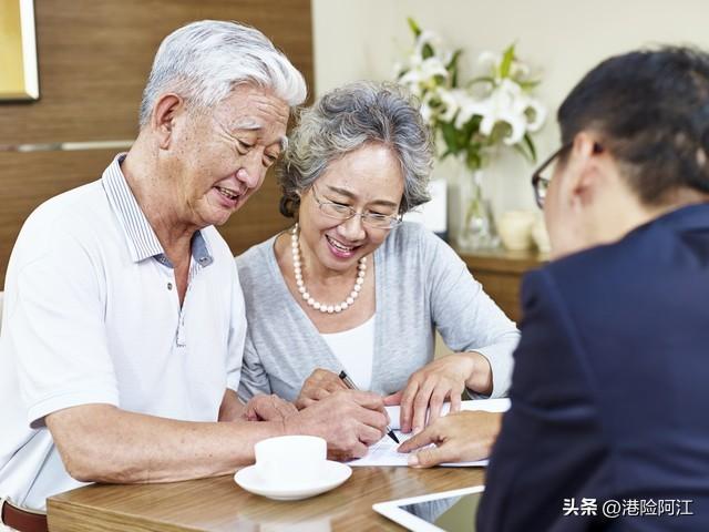 香港保险吸引内地人购买的主要原因是什么？